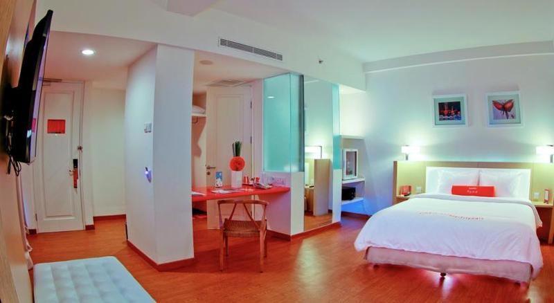 Harris Hotel & Conventions Malang Pokoj fotografie