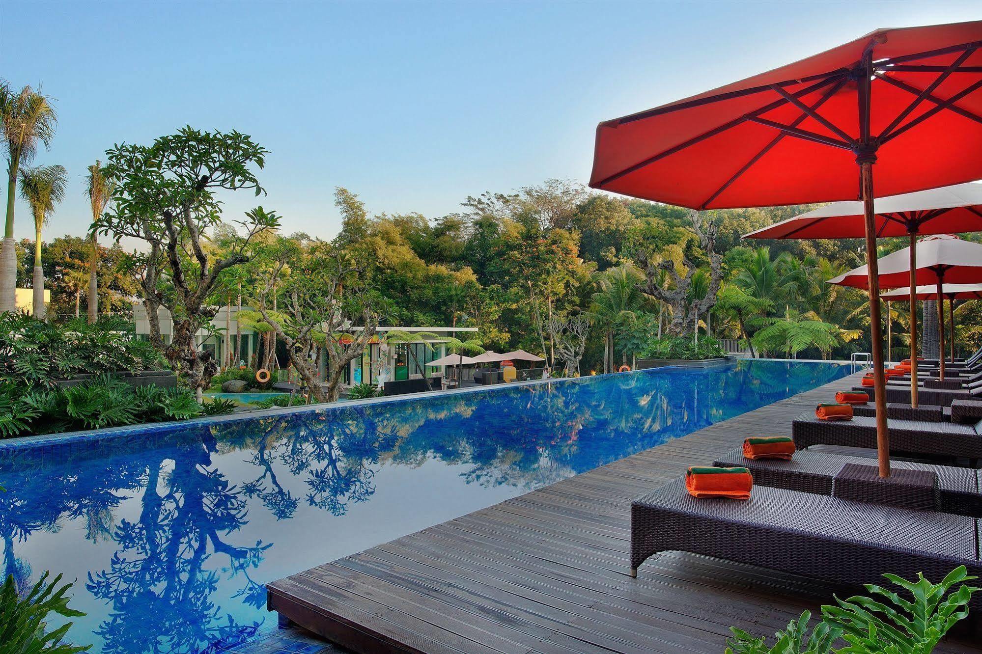 Harris Hotel & Conventions Malang Exteriér fotografie