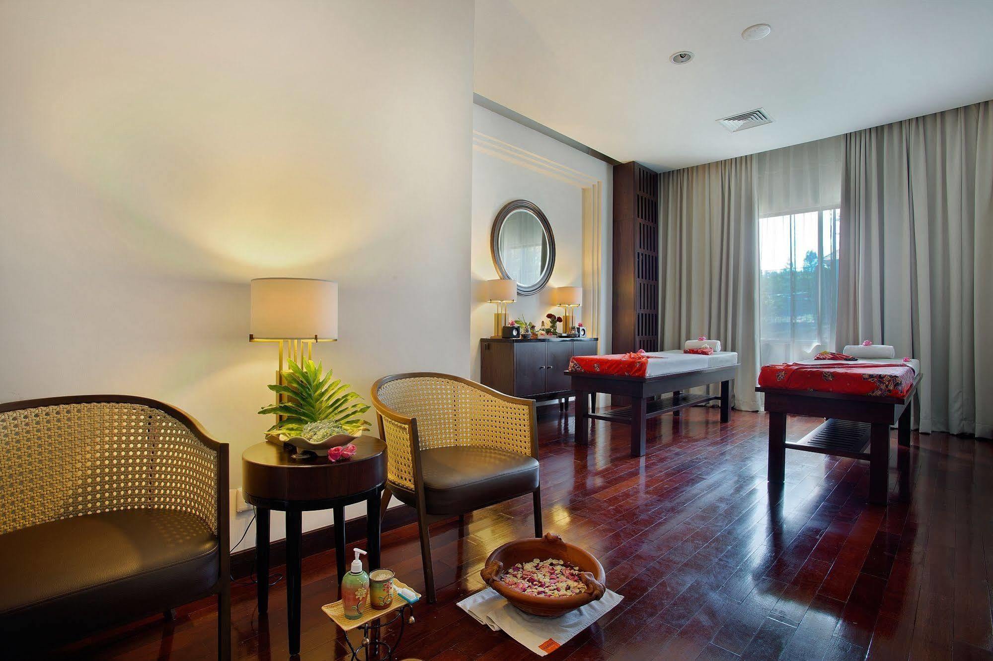 Harris Hotel & Conventions Malang Exteriér fotografie